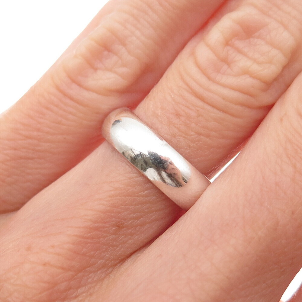925 Sterling Silver Vintage Classic Wedding Band Ring Size 5.25